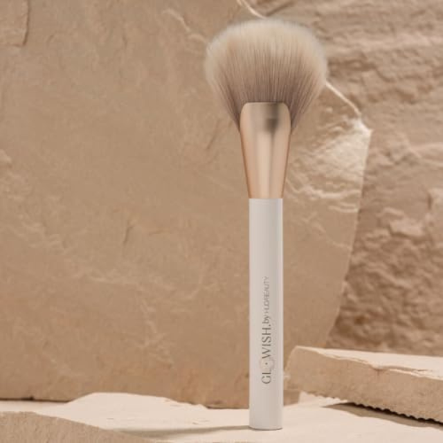 Wishful Face makeup brush for airbrush finish