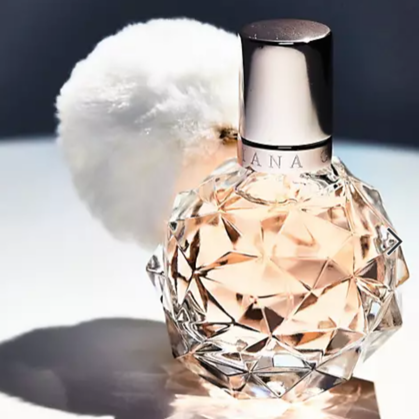 Ariana Grande Ari Eau de Parfum Gift Set 30ml